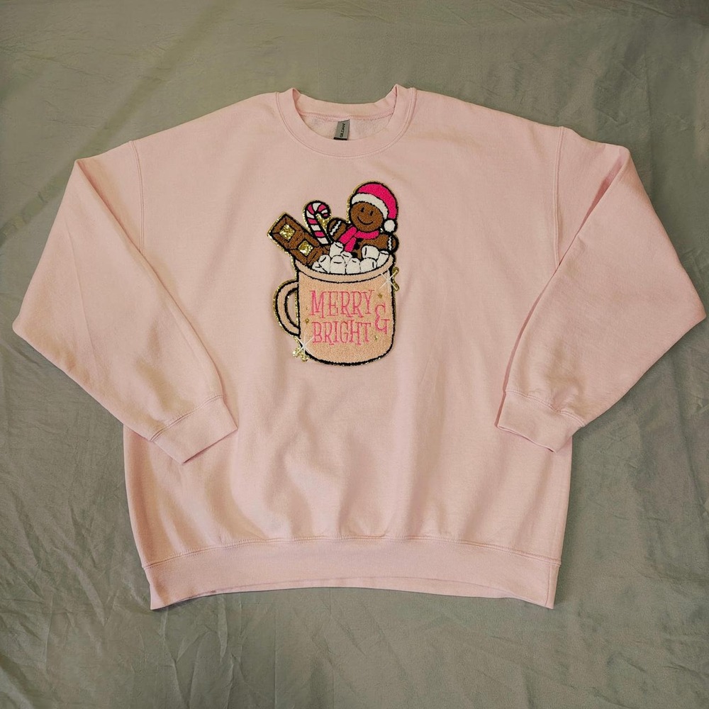 Gildan Merry & Bright Christmas Sweatshirt Womens XL Pink Gingerbread Crewneck